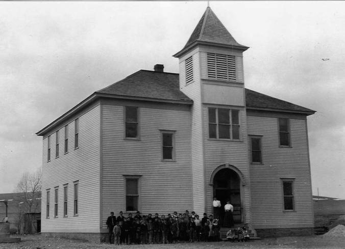 School_at_Utica_Montana(3)