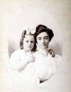 Helen-Perlina Wood c1910-sm